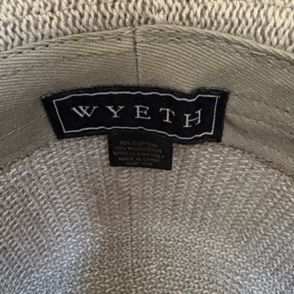 Elegant Gray Women's Hat with Gold Accents - Picture 4 of 5